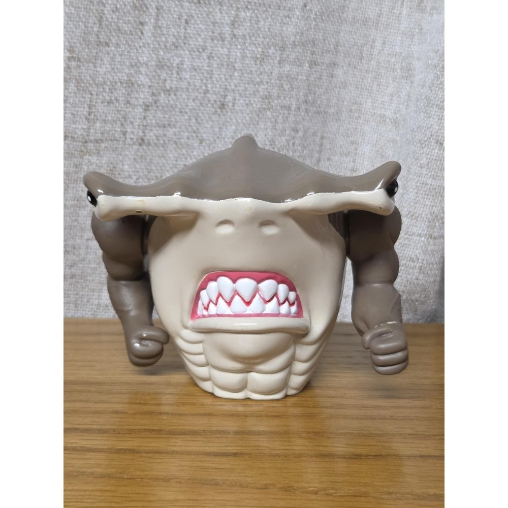 1995 Street Sharks JAB HAMMERHEAD Shark SMARTIES CANDY DISPENSER Moveable Arms